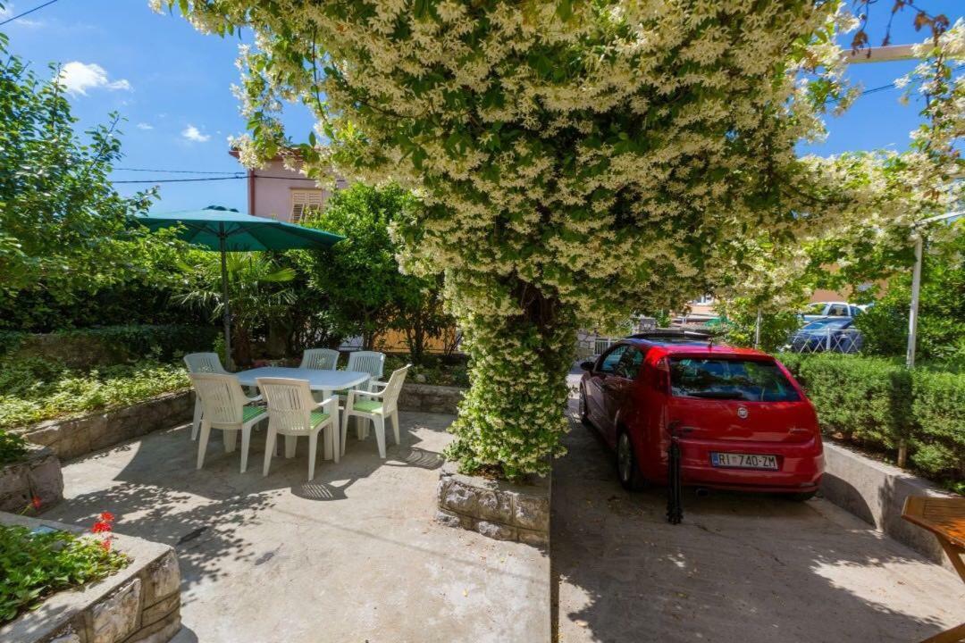 Apartment Dvorska ツリクヴェニツァ エクステリア 写真