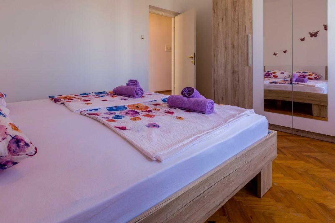 Apartment Dvorska ツリクヴェニツァ エクステリア 写真