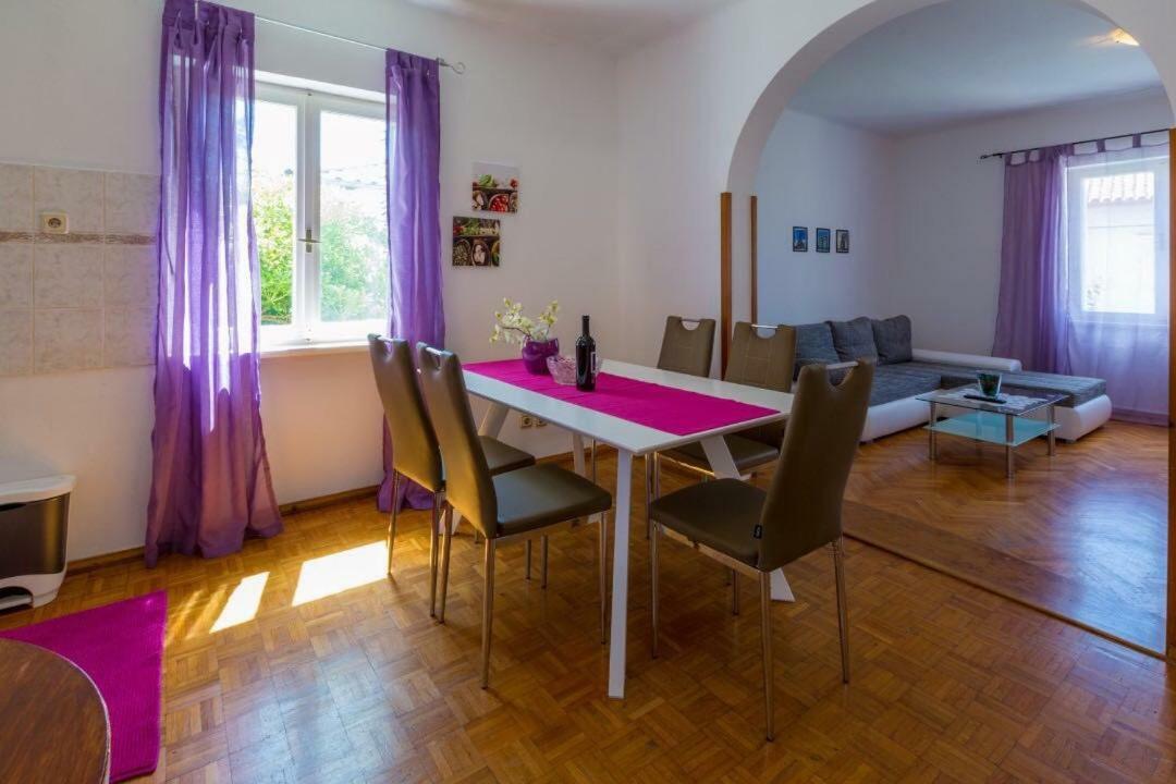 Apartment Dvorska ツリクヴェニツァ エクステリア 写真