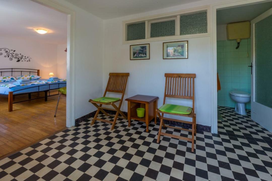 Apartment Dvorska ツリクヴェニツァ エクステリア 写真