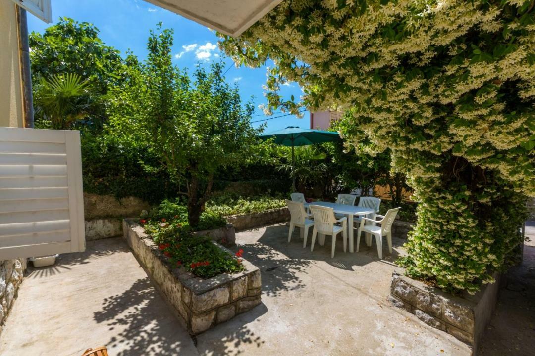 Apartment Dvorska ツリクヴェニツァ エクステリア 写真